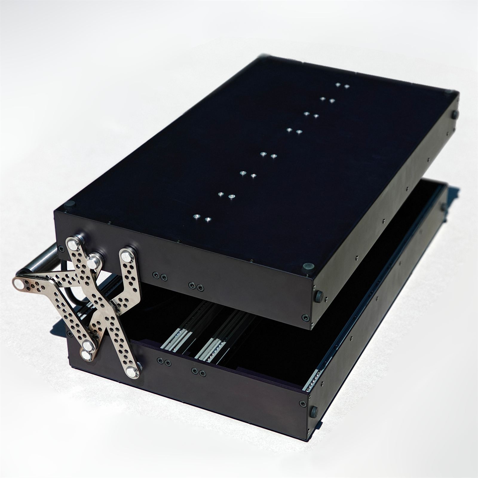 Fully anodized finish - folded